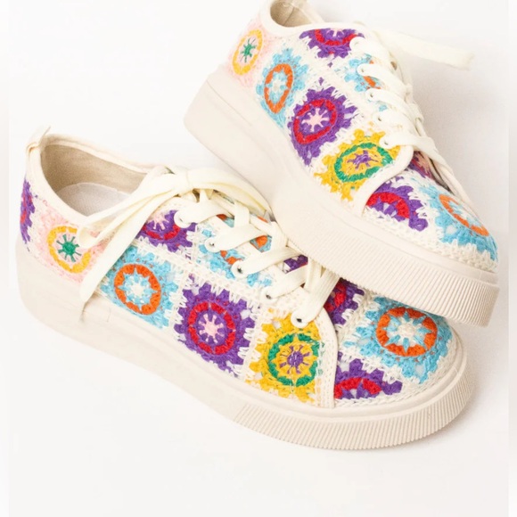 Taxi Shoes - Colorful Crochet Women's Bohemian patchwork crochet Sneakers size 6